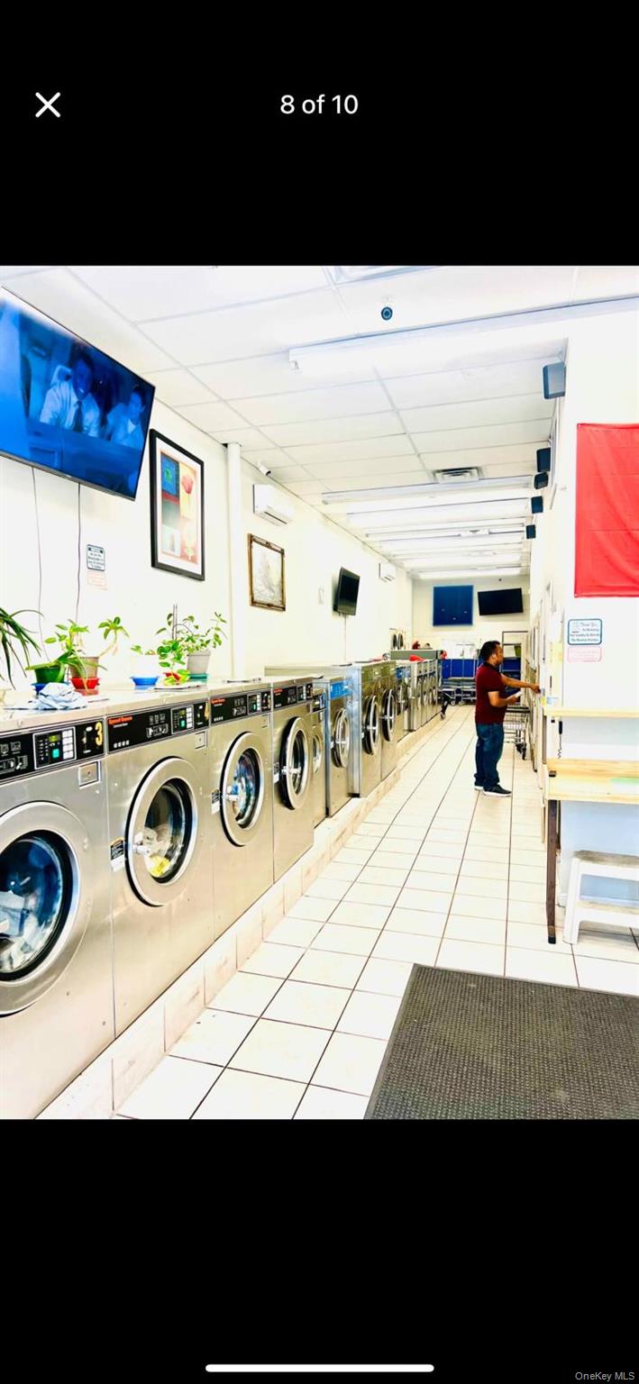 220 S S Center Street S 1