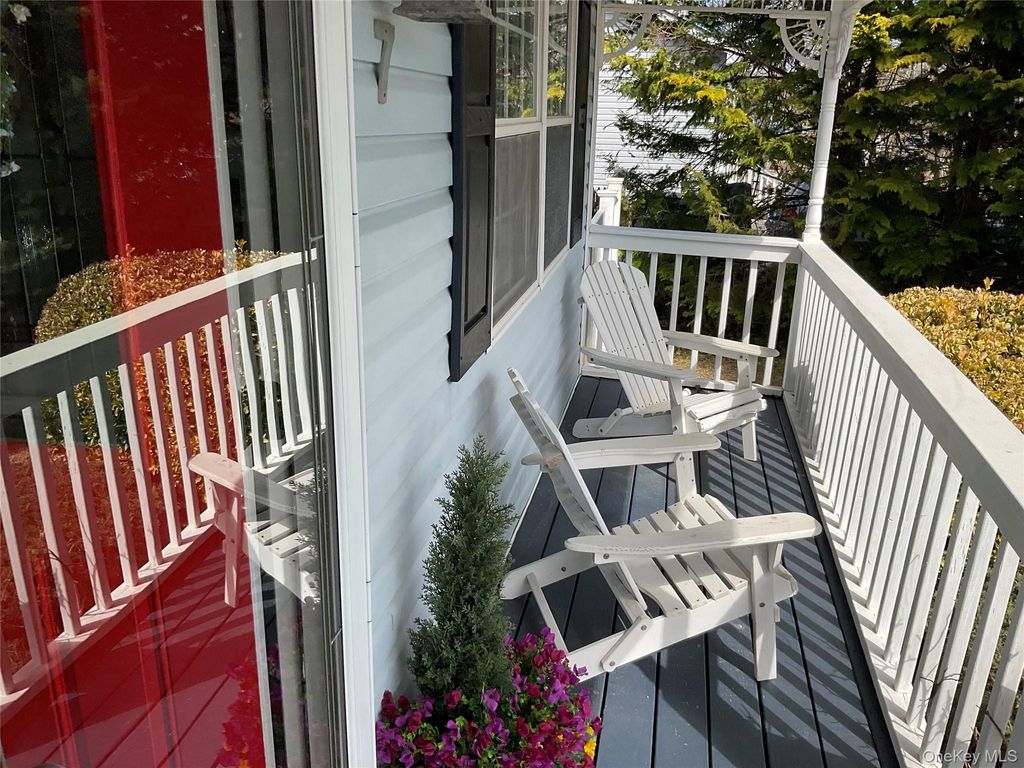 Photo of 7 Tipton Drive W, Shirley, NY 11967 (MLS # 978663)