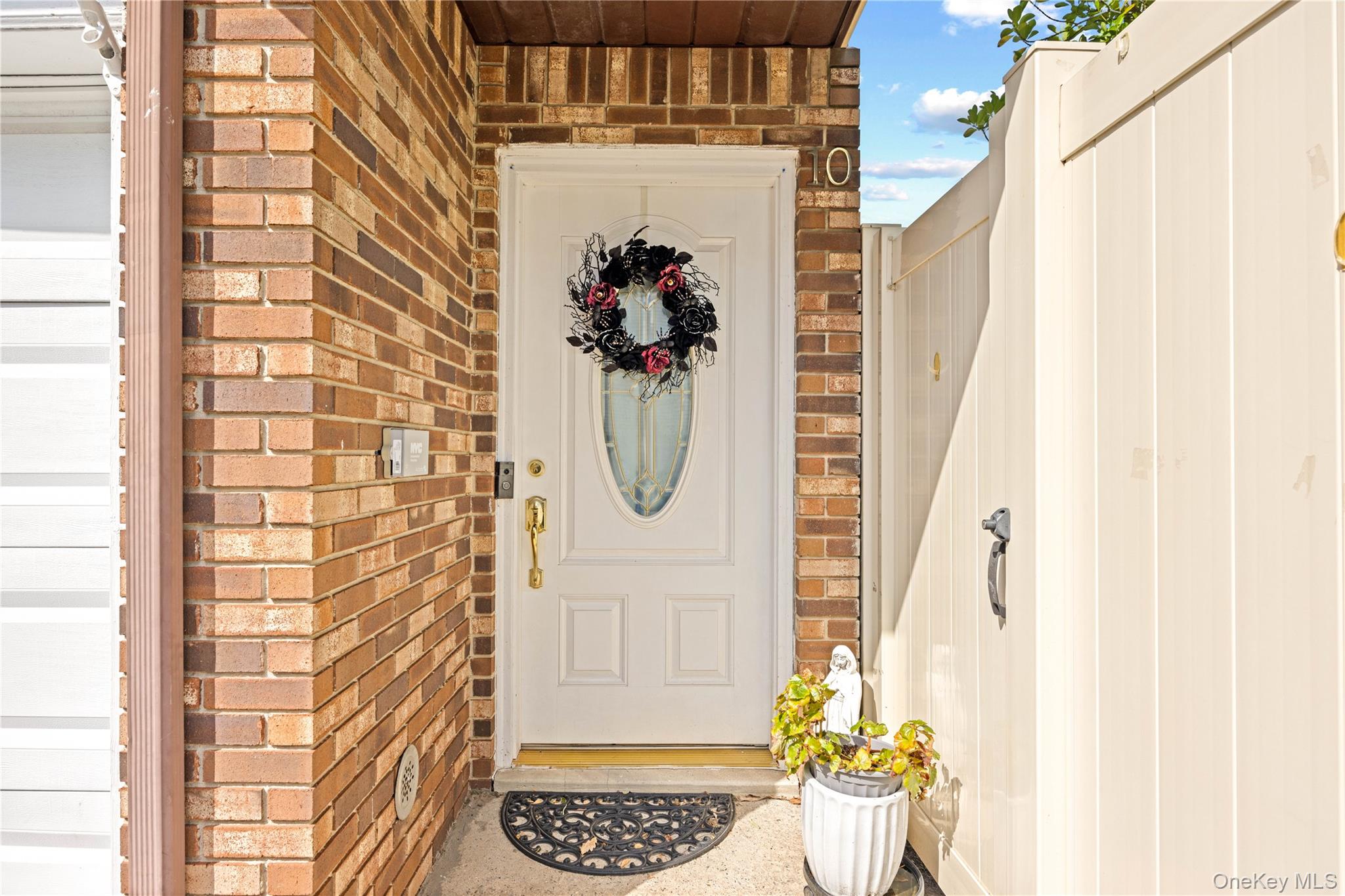 10 Lyndale Lane