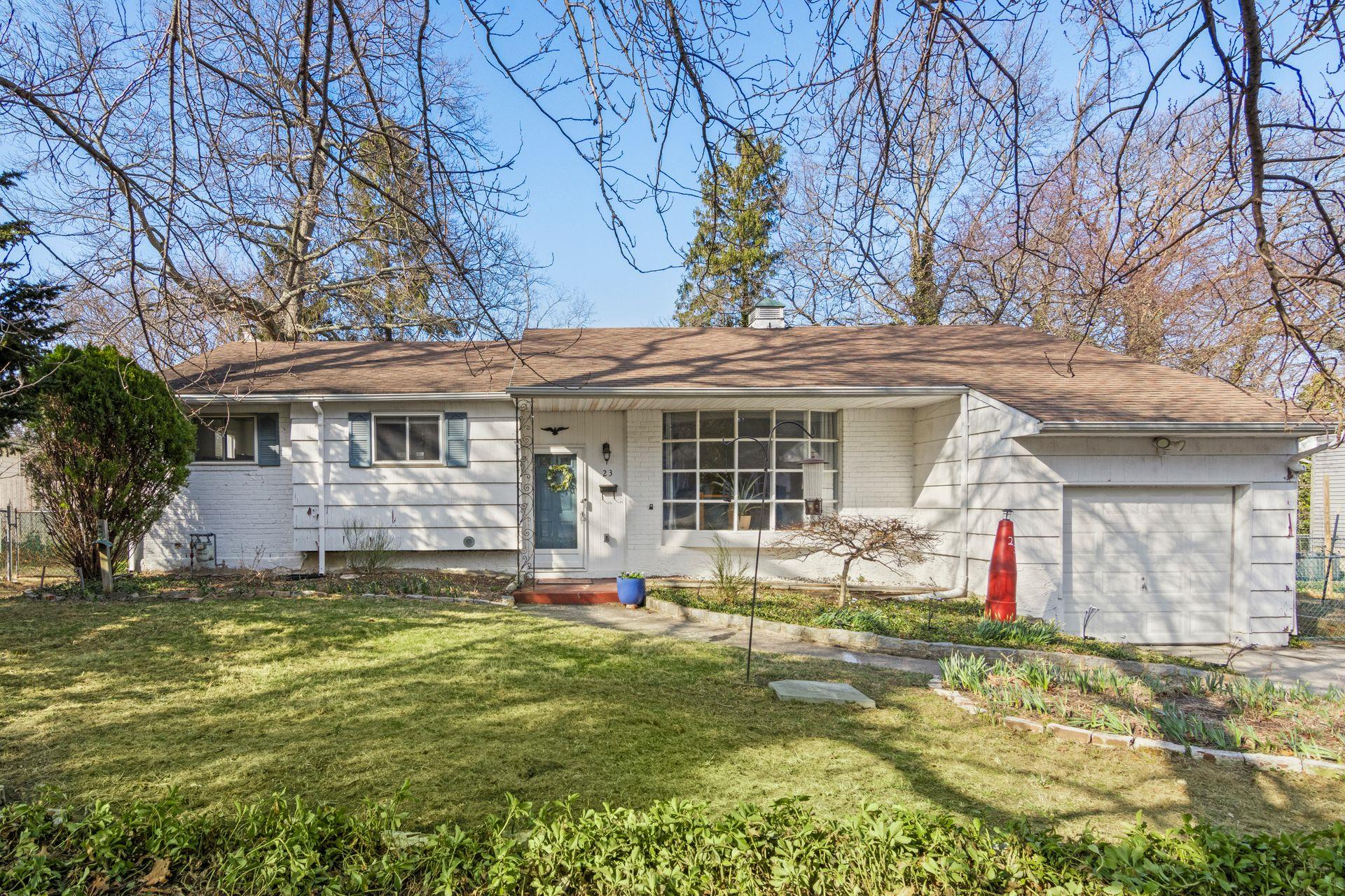 23 Laurel Drive, Port Jefferson, New York image 1