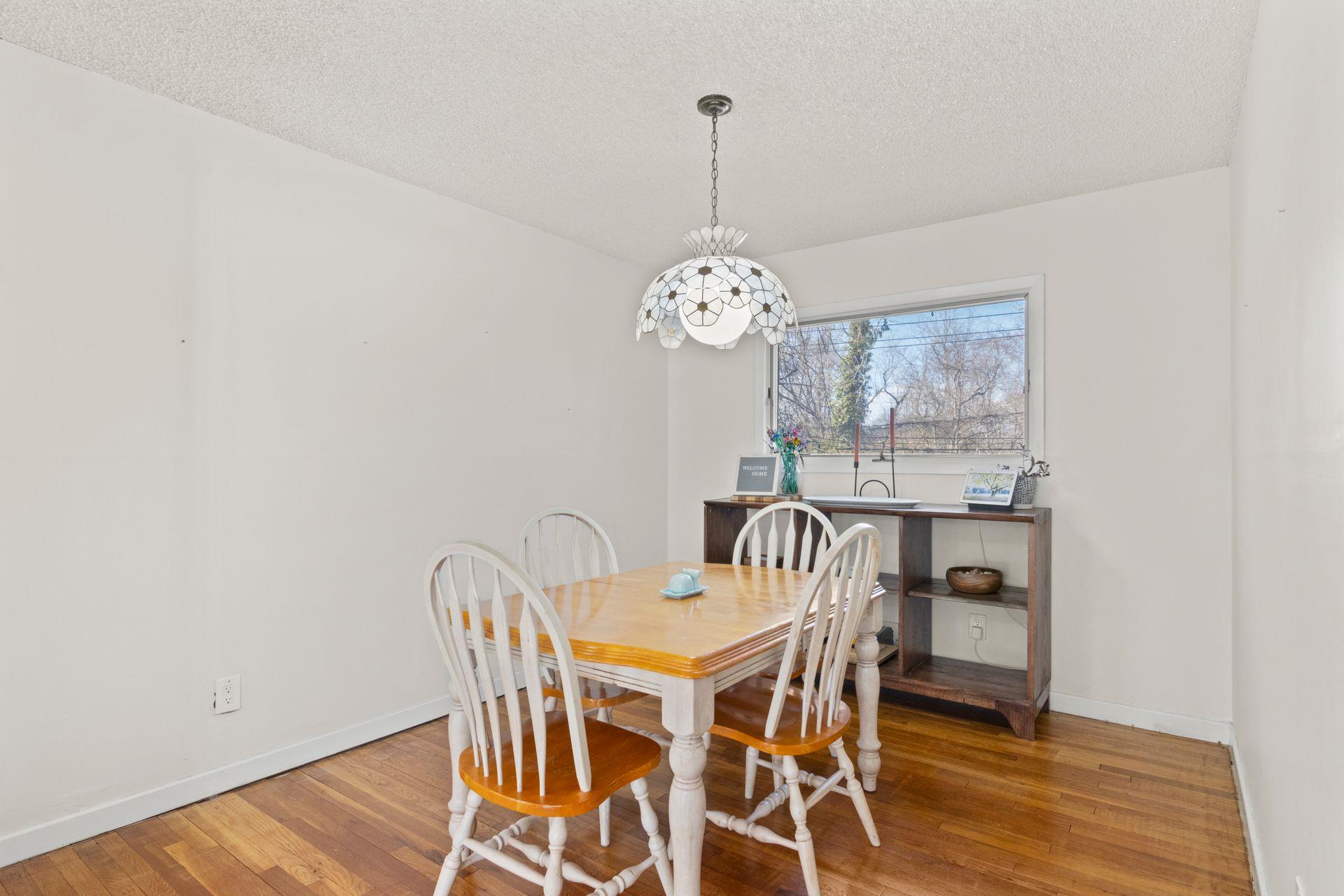 23 Laurel Drive, Port Jefferson, New York image 9