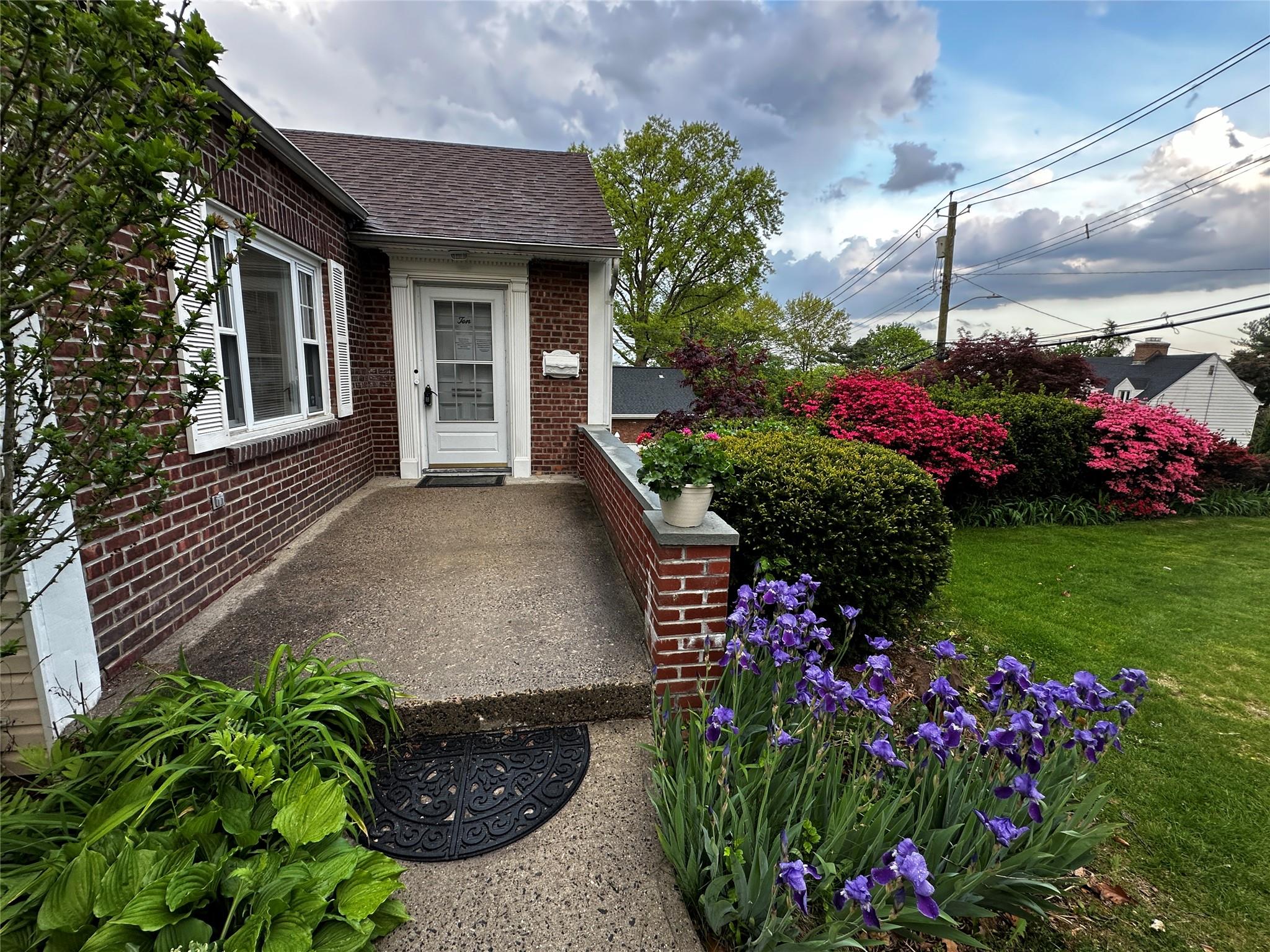 10 Regent Place, Yonkers, New York image 42