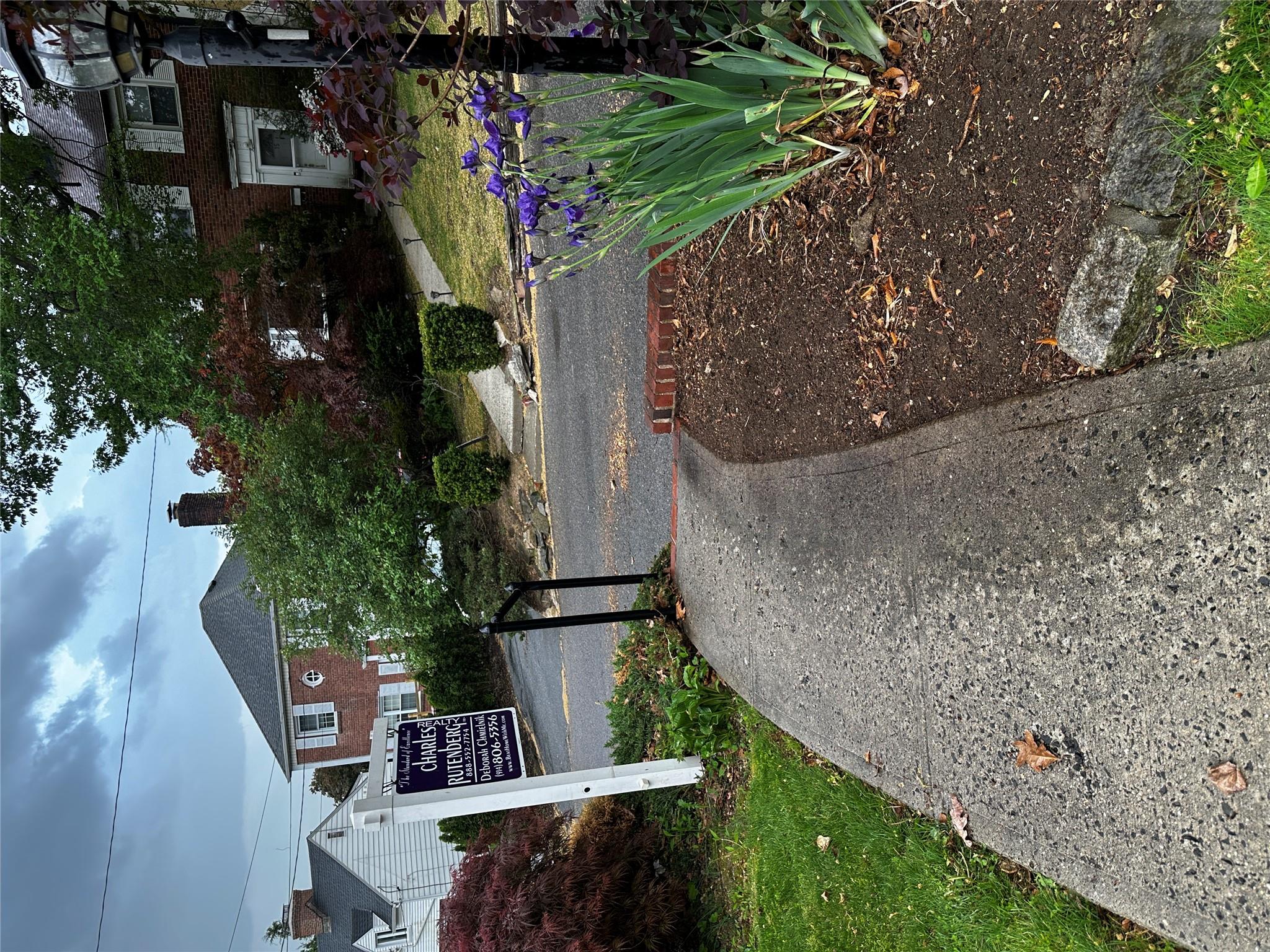 10 Regent Place, Yonkers, New York image 43