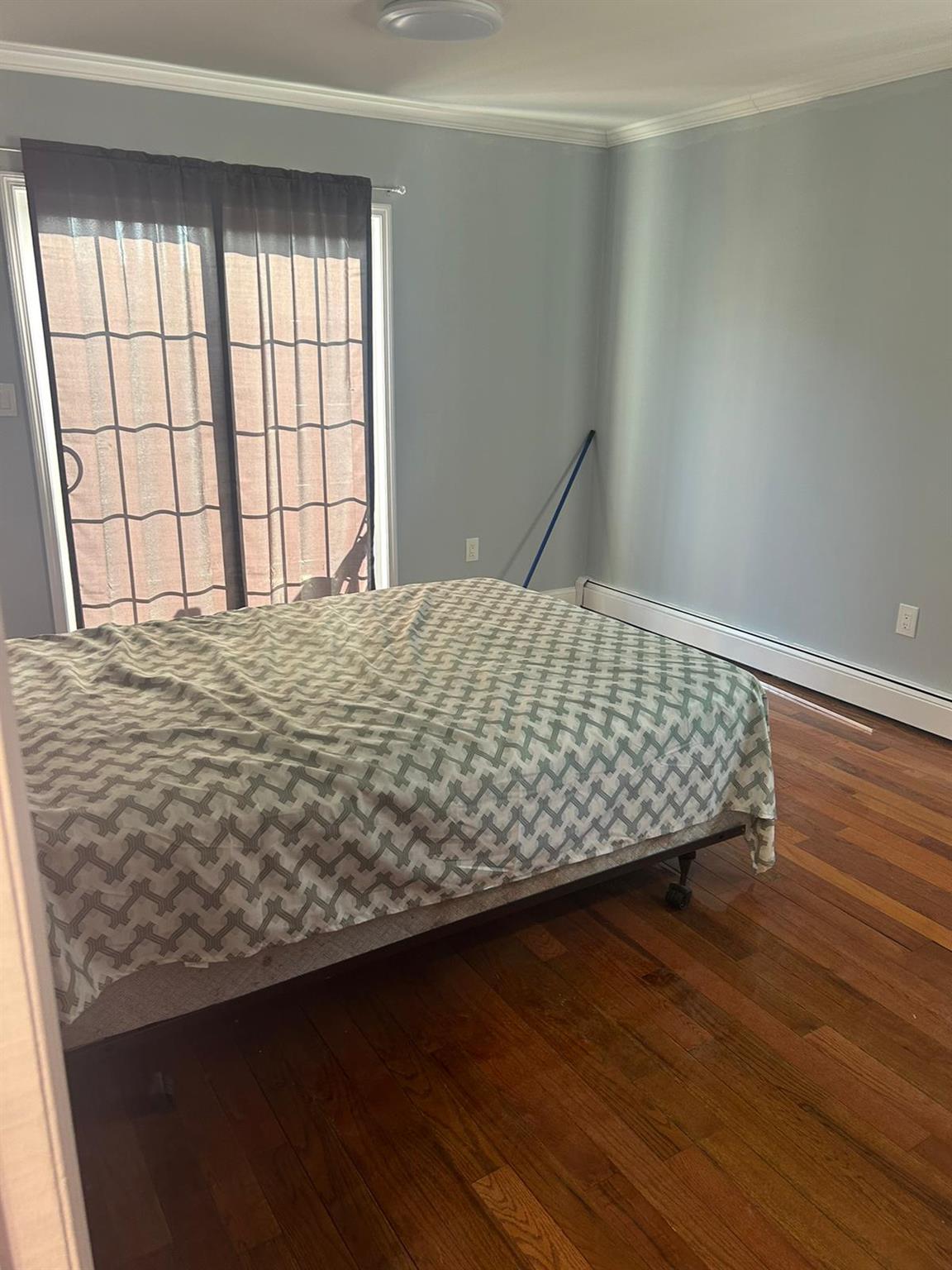 Rental Property at 120th Avenue, Saint Albans, Queens, NY - Bedrooms: 3 
Bathrooms: 1  - $3,700 MO.