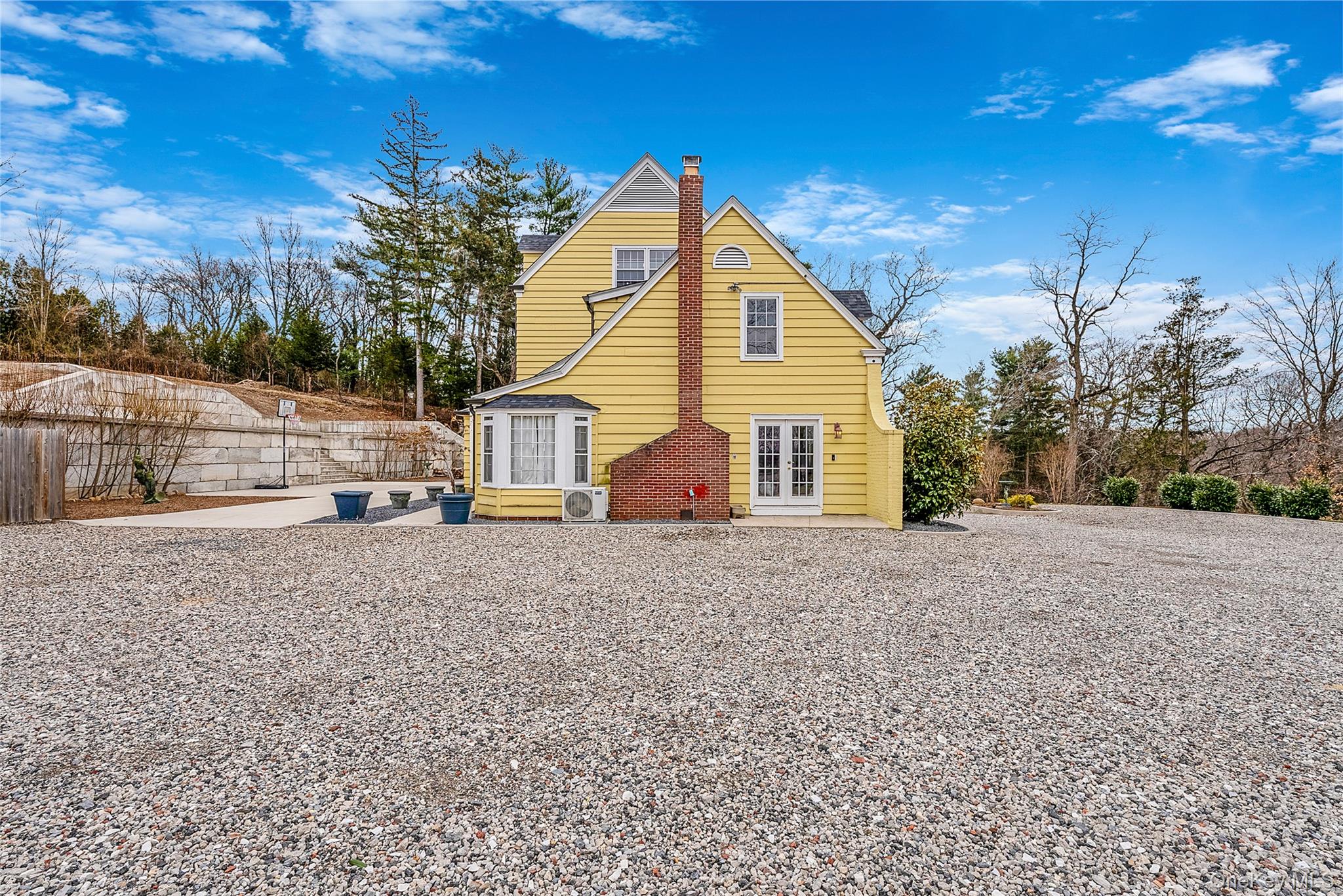 195 Cedar Swamp Road