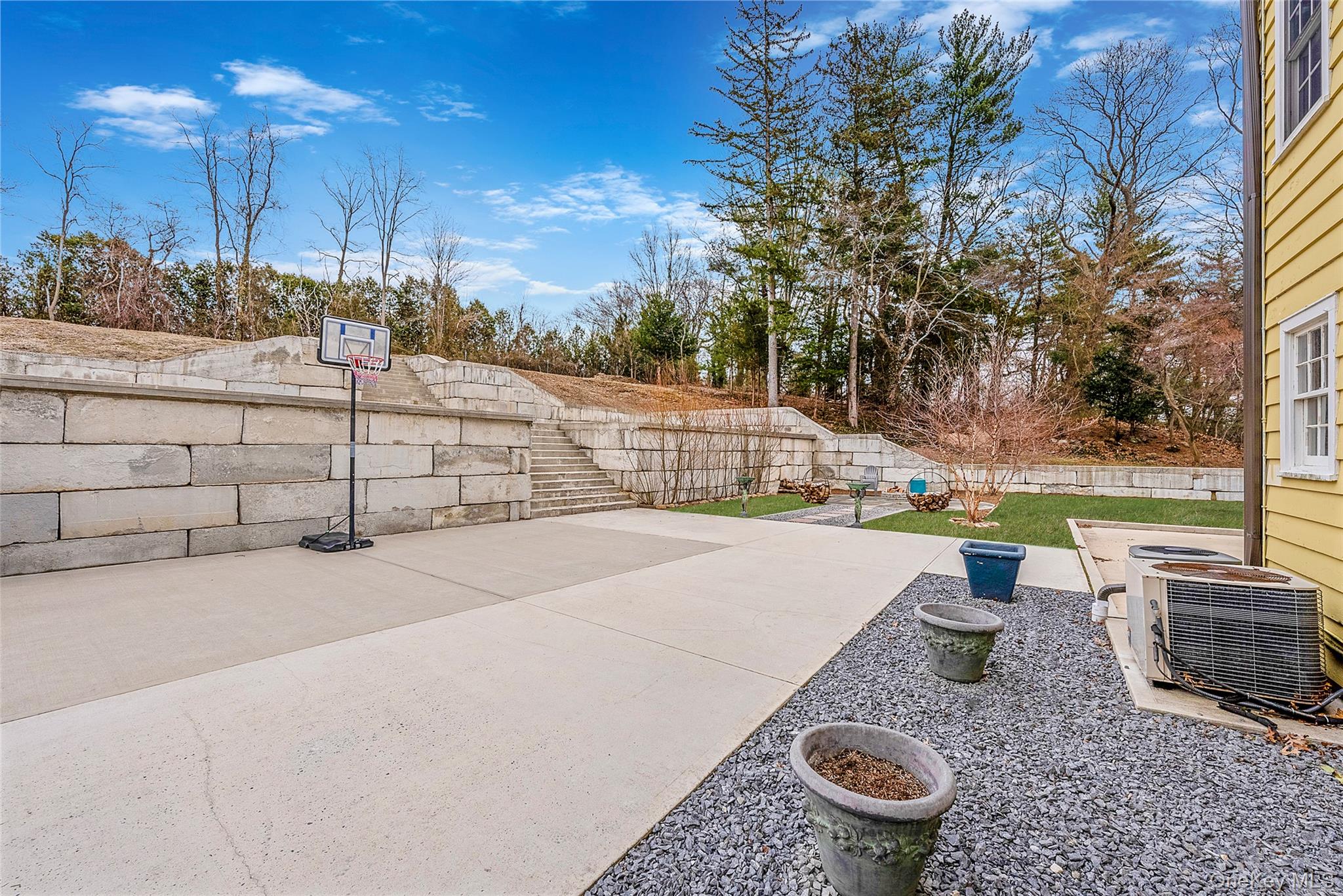 195 Cedar Swamp Road