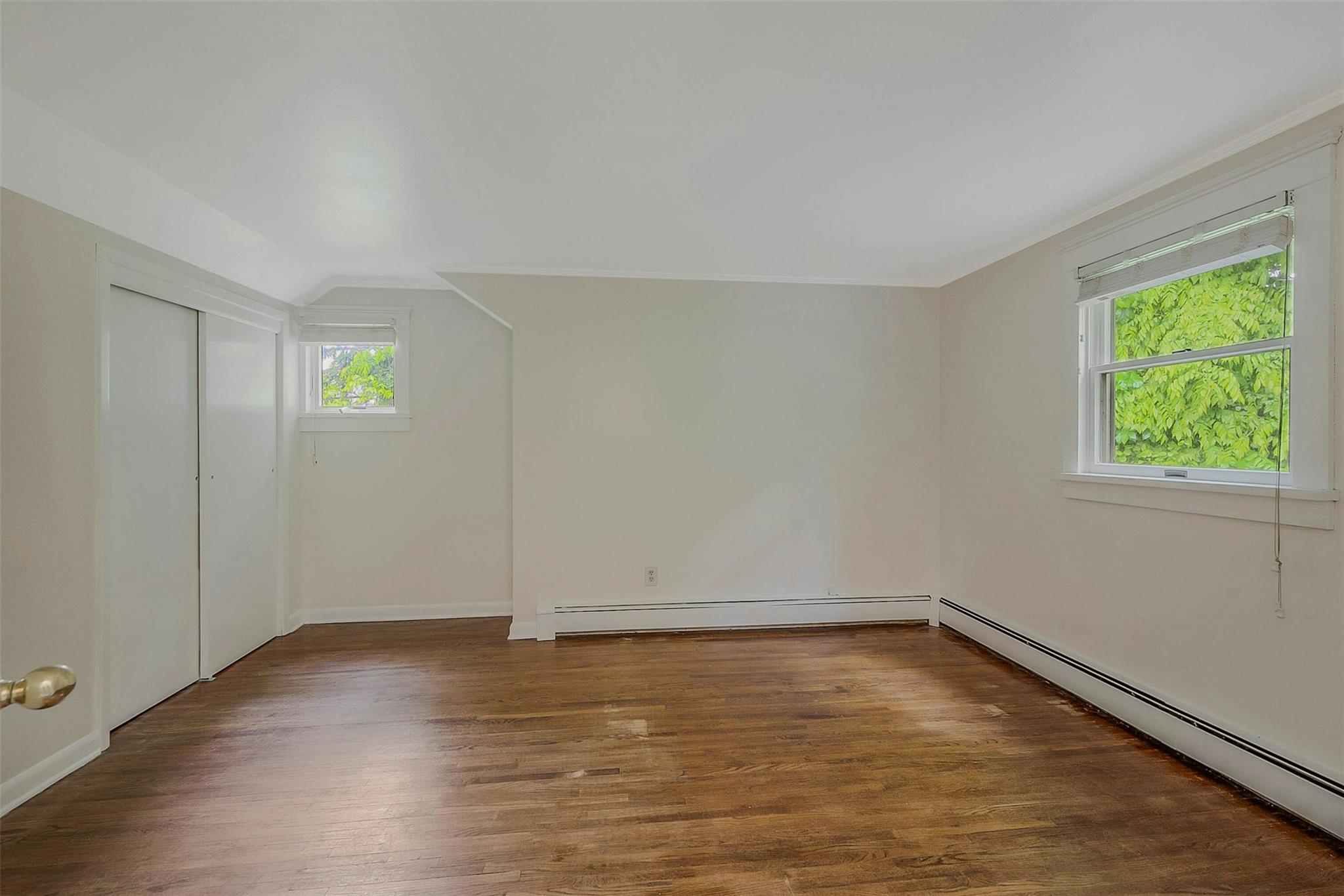 155 Woodbury Road, Huntington, New York image 19