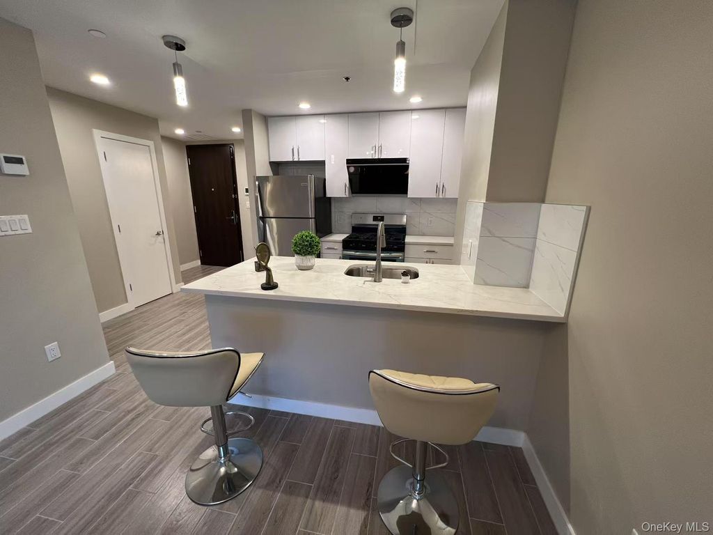 Photo of 42-18 147th Street #4A, Flushing, NY 11355 (MLS # 904308)