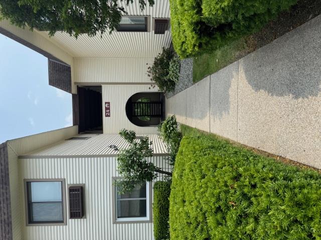 Village Park Drive 3F, Fishkill, New York - 1 Bedrooms  
1 Bathrooms  
5 Rooms - 