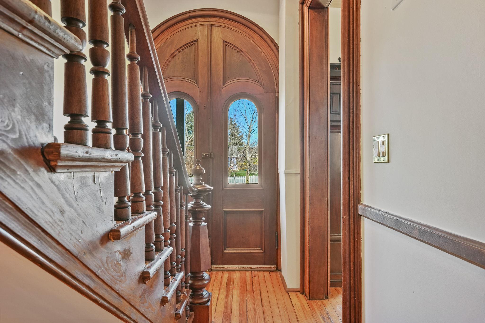 242 Melbourne Avenue, Mamaroneck, New York image 3