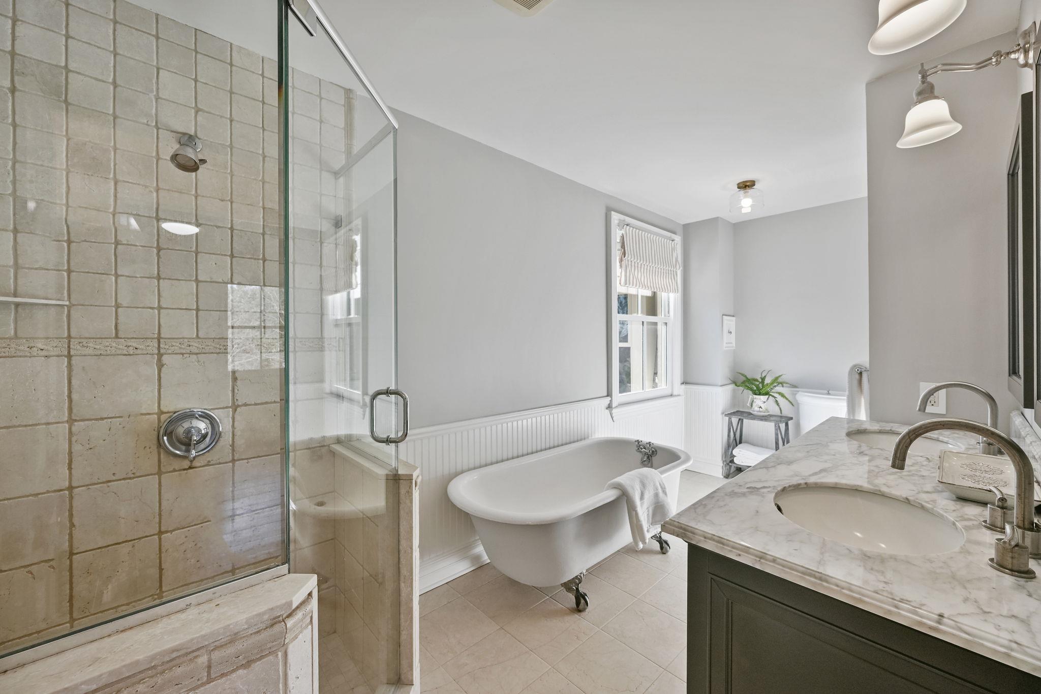 242 Melbourne Avenue, Mamaroneck, New York image 27