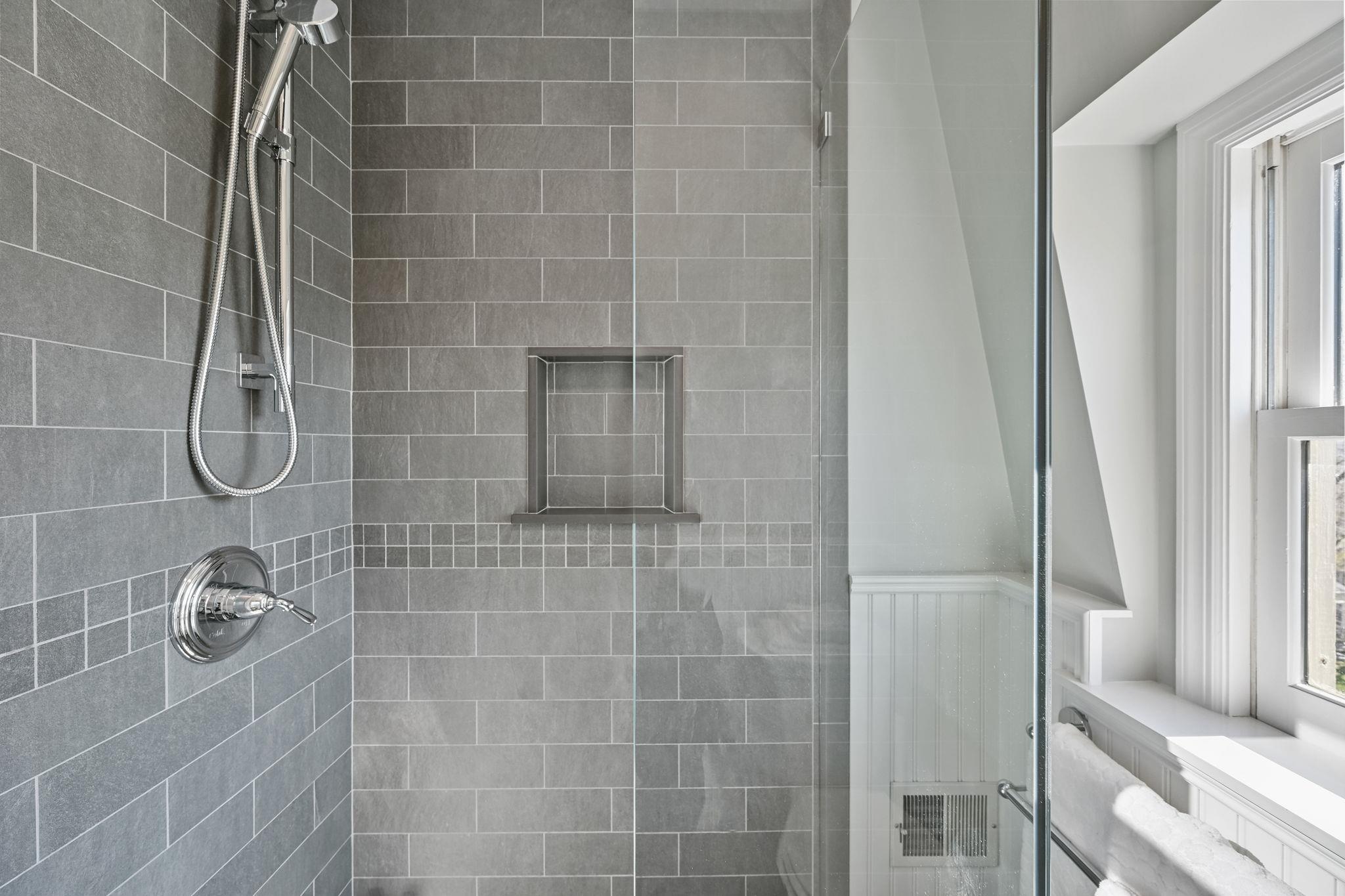 242 Melbourne Avenue, Mamaroneck, New York image 32
