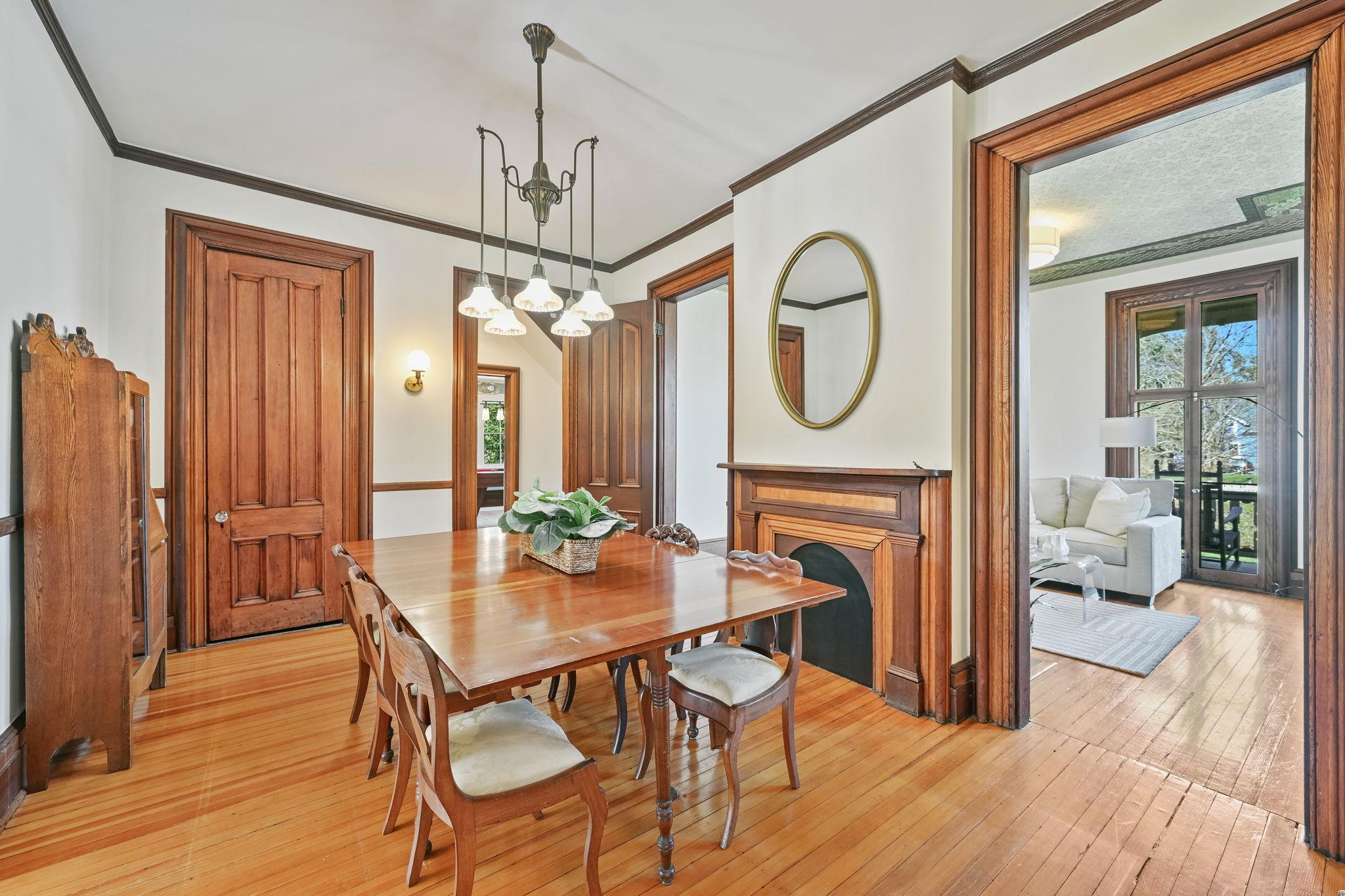 242 Melbourne Avenue, Mamaroneck, New York image 6