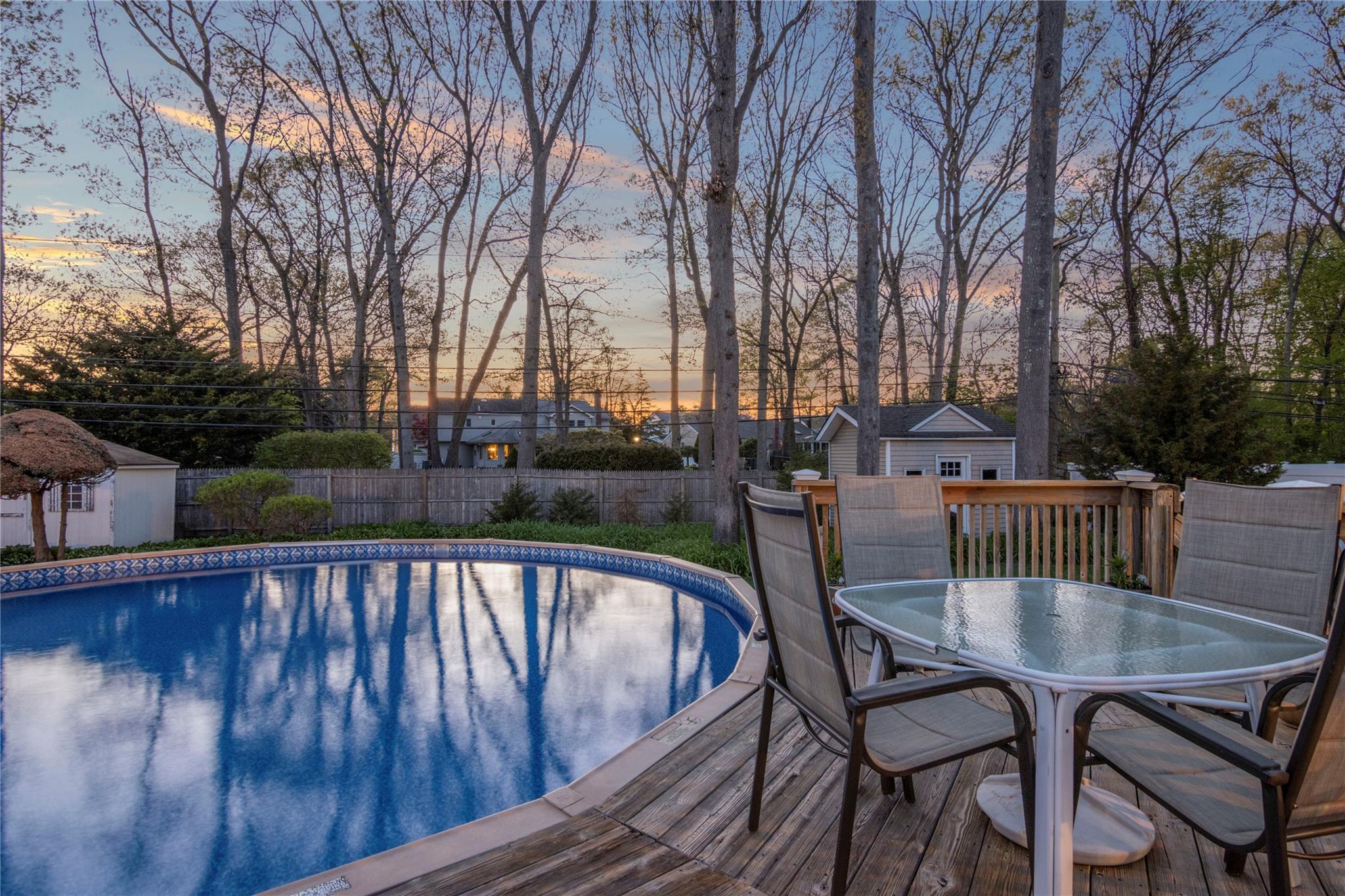 8 Raven Drive, Commack, New York image 30