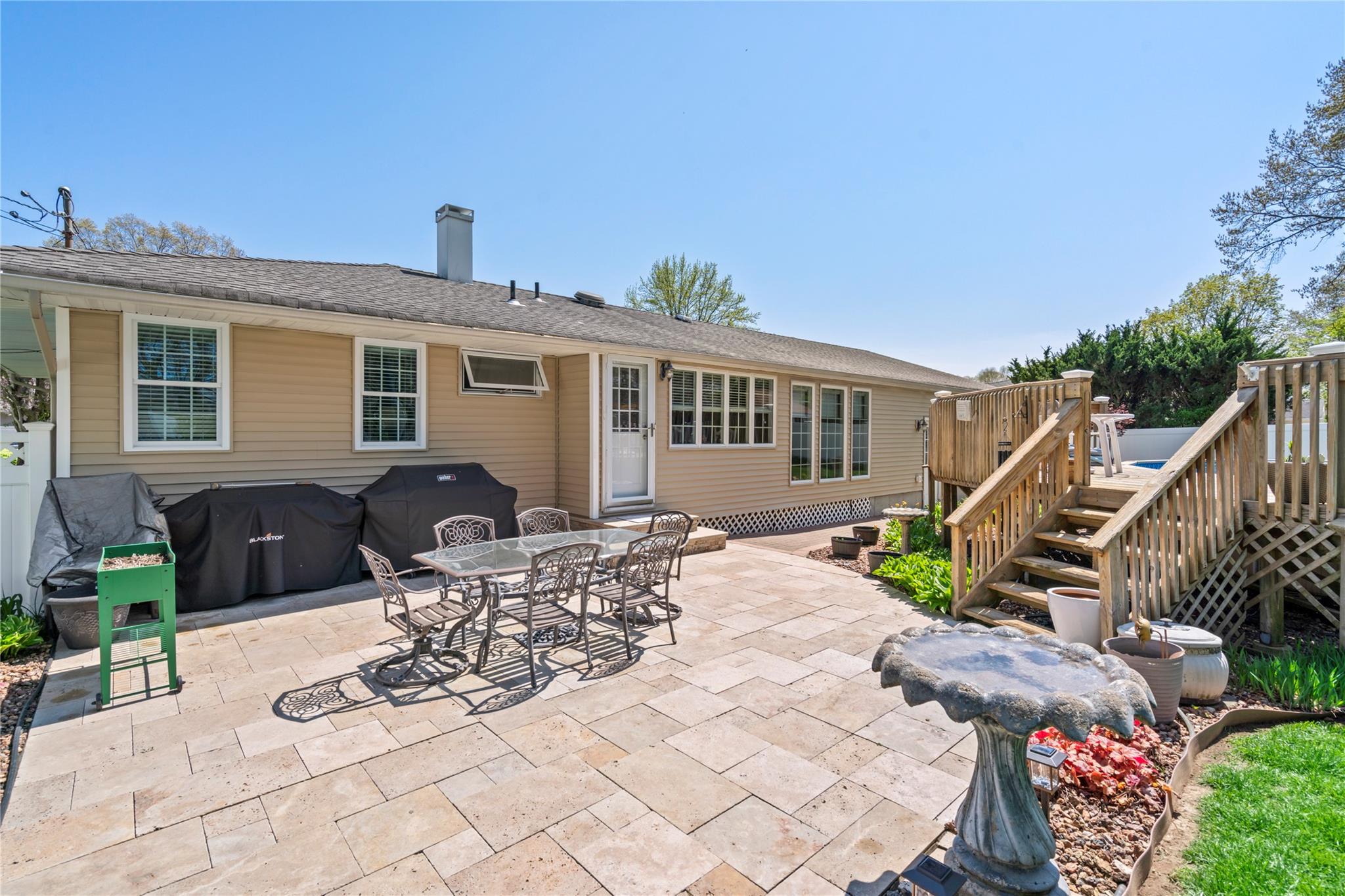 8 Raven Drive, Commack, New York image 24