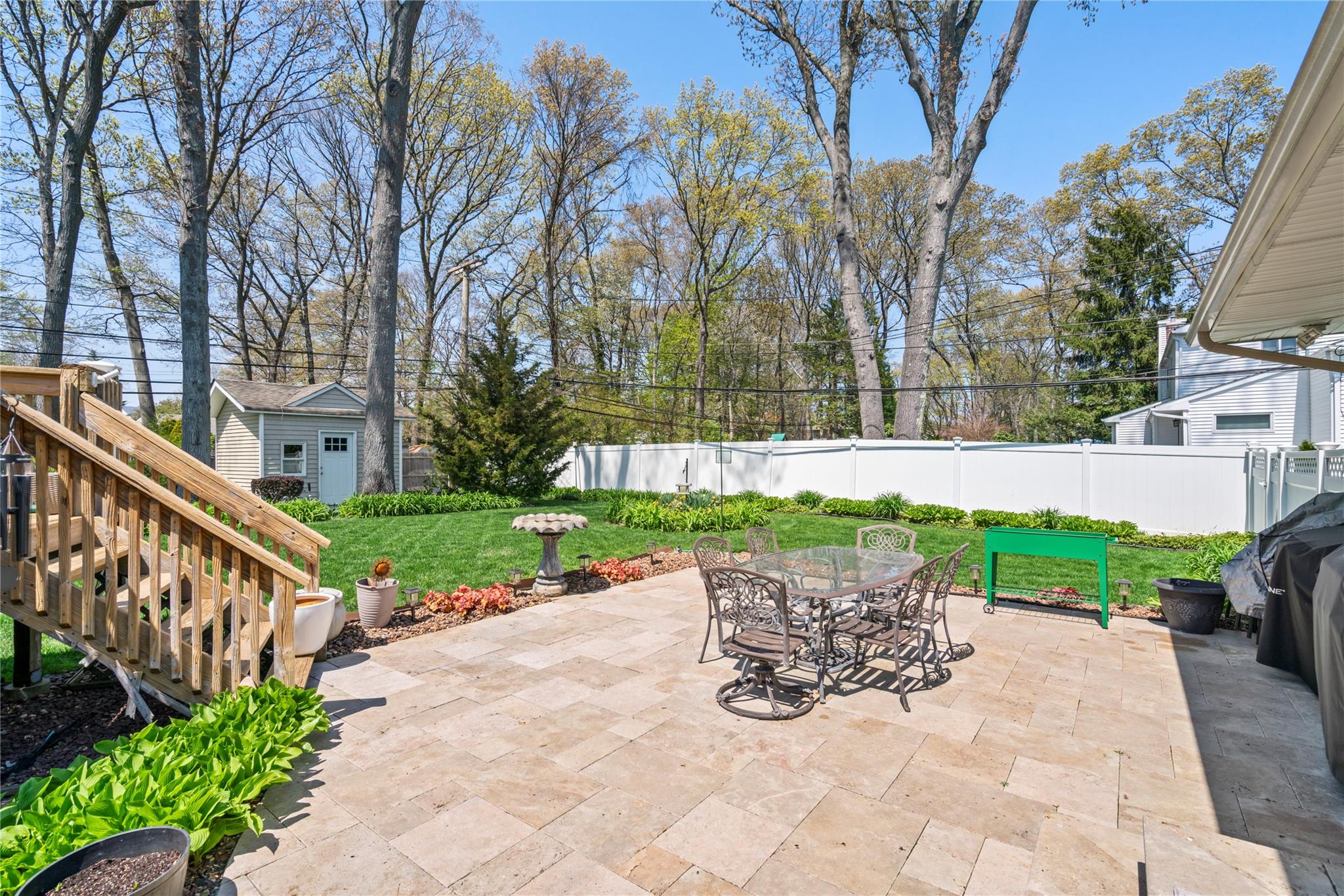 8 Raven Drive, Commack, New York image 23