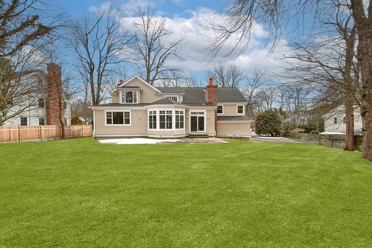 8 Walden Lane, Rye, New York image 27