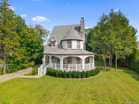 Photo of 33 Deerfield Avenue, Eastchester, NY 10709 (MLS # 1026182)