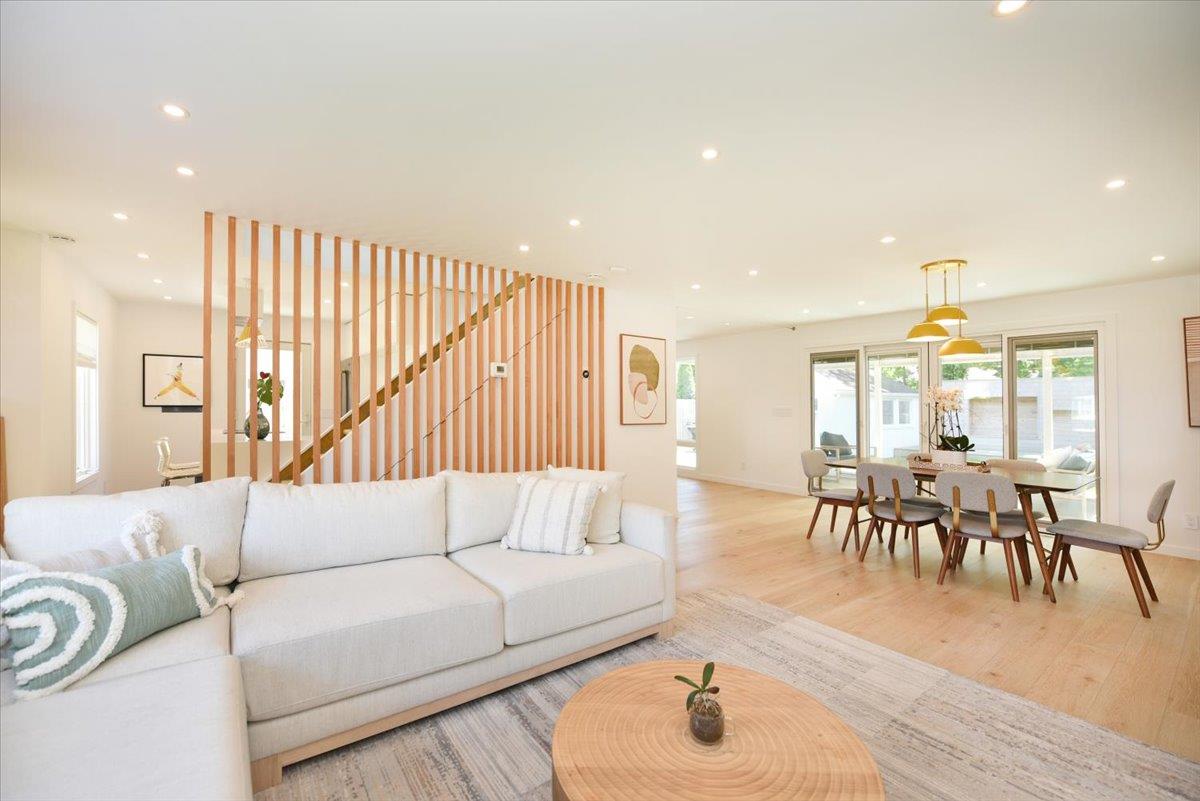 66 Harvard Street, Roslyn Heights, New York image 8