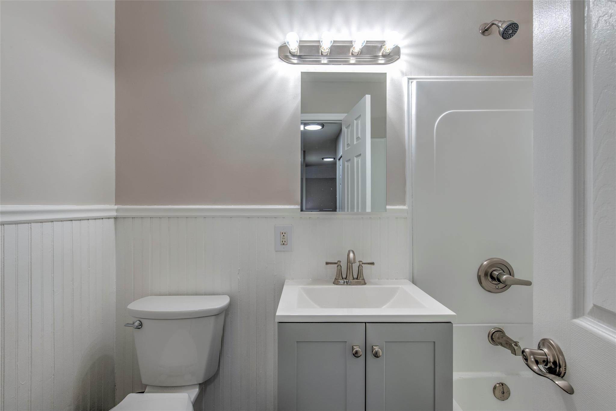 460 Old Town Road #23F, Port Jefferson Station, New York image 13