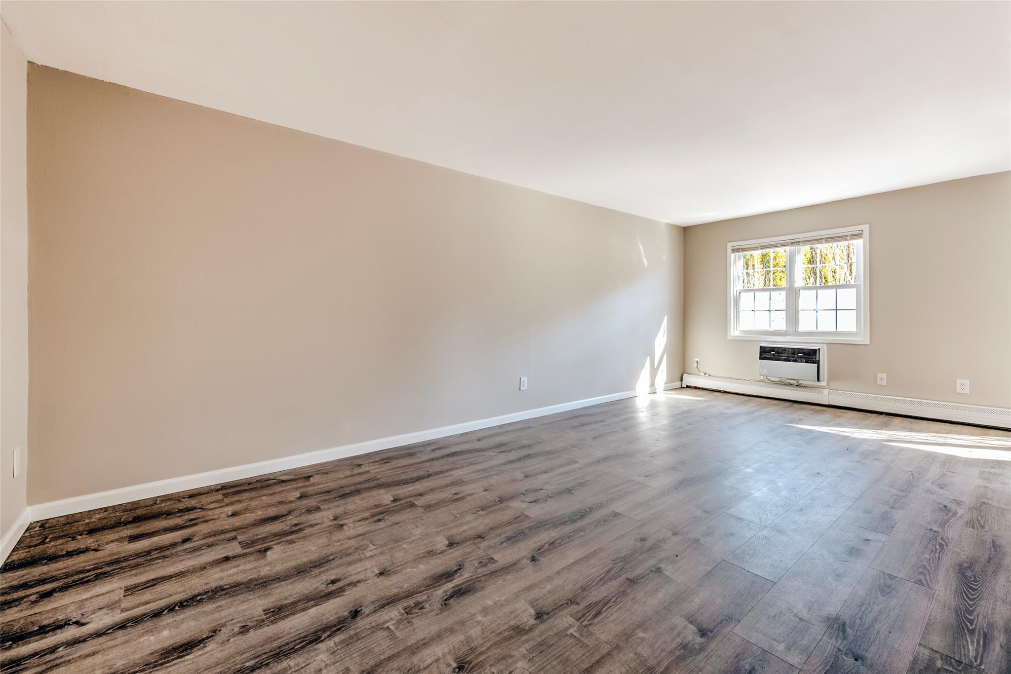 460 Old Town Road #23F, Port Jefferson Station, New York image 2