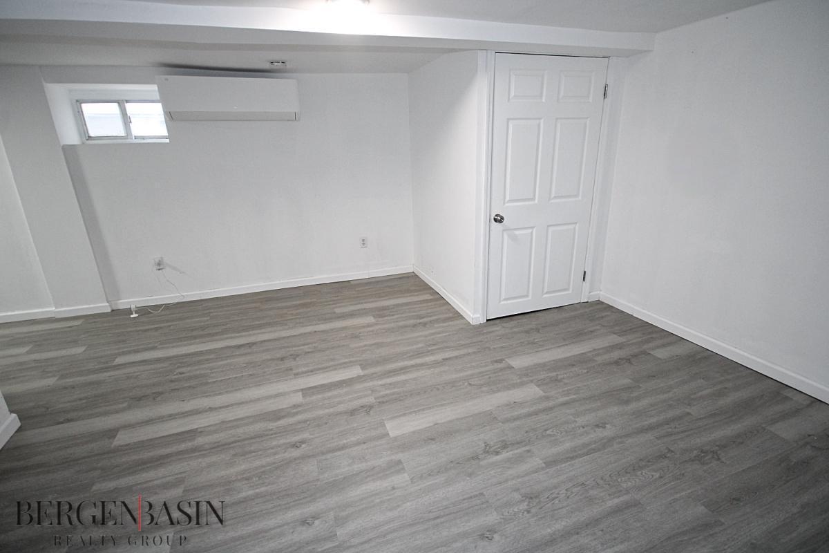1372 E 94 Street, Brooklyn, New York image 18