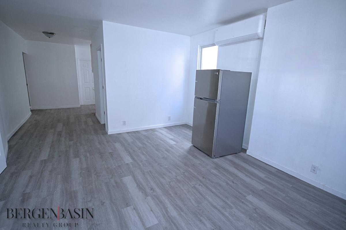 1372 E 94 Street, Brooklyn, New York image 6