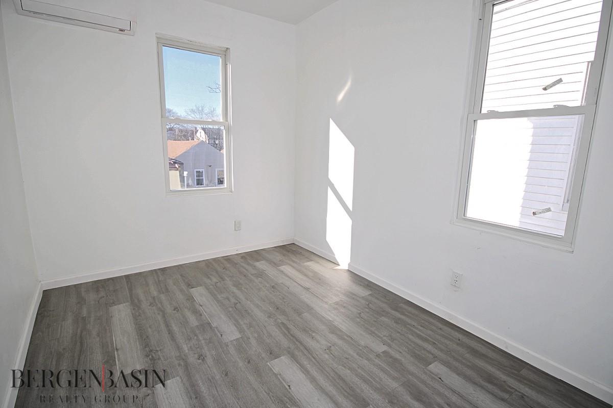 1372 E 94 Street, Brooklyn, New York image 16