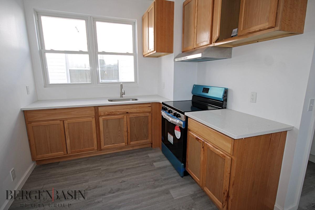 1372 E 94 Street, Brooklyn, New York image 13