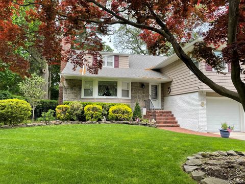 688 Hempstead Avenue Rockville Centre NY 11570