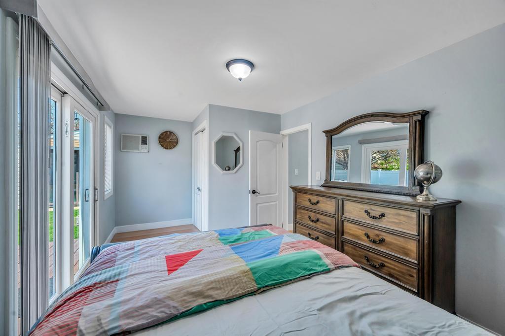 30 Mistletoe Lane, Levittown, New York image 21
