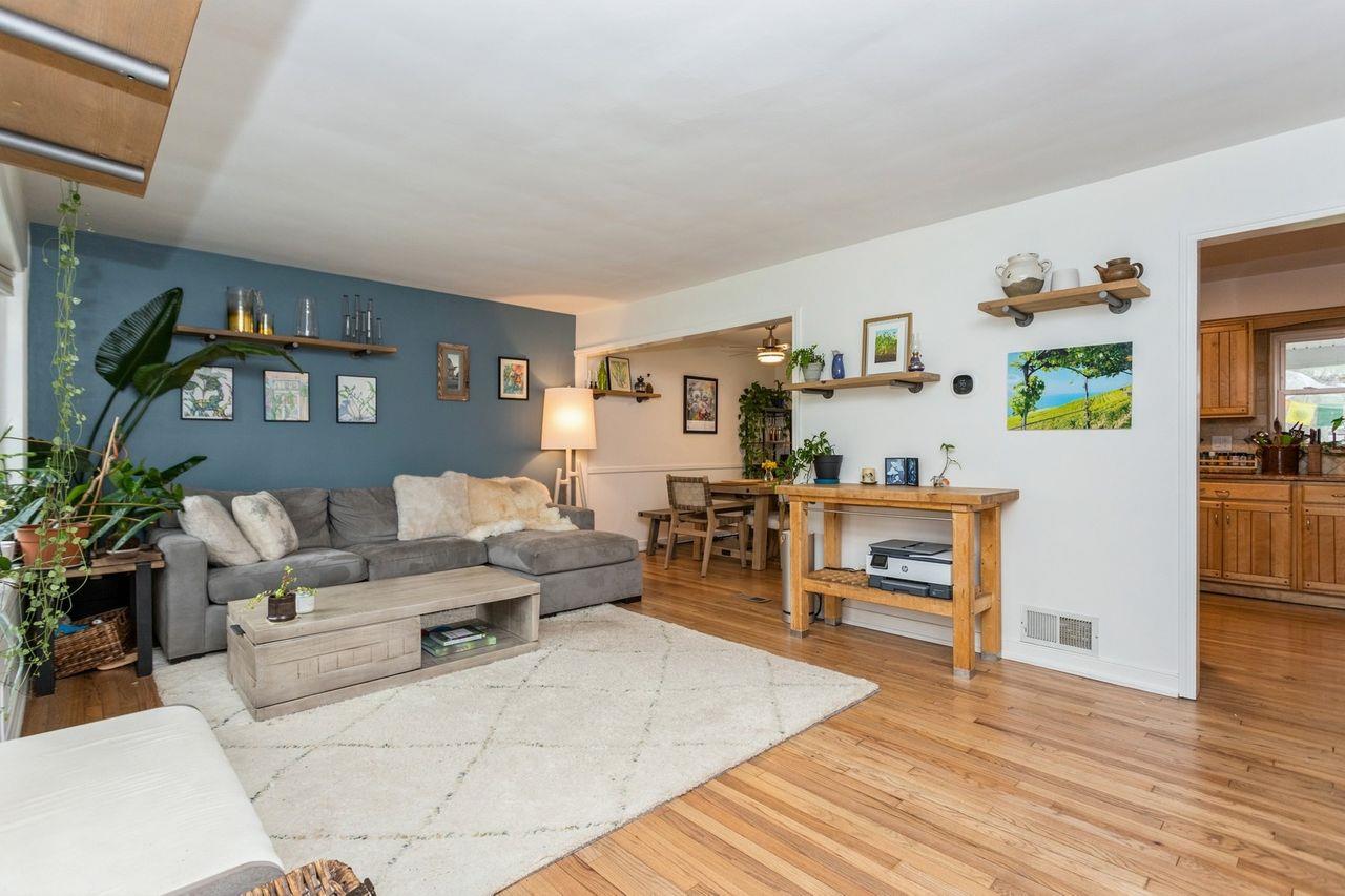 12 Hobe Street, West Nyack, New York image 3