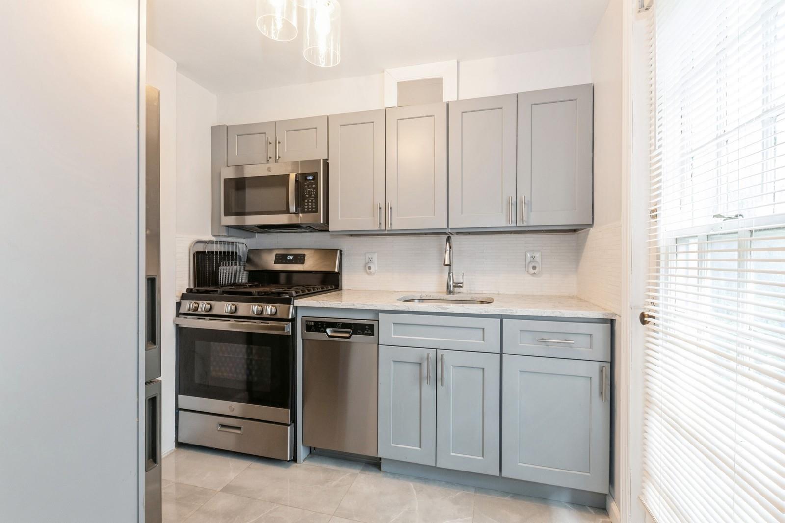 144-38 Union #7A, Briarwood, New York image 9