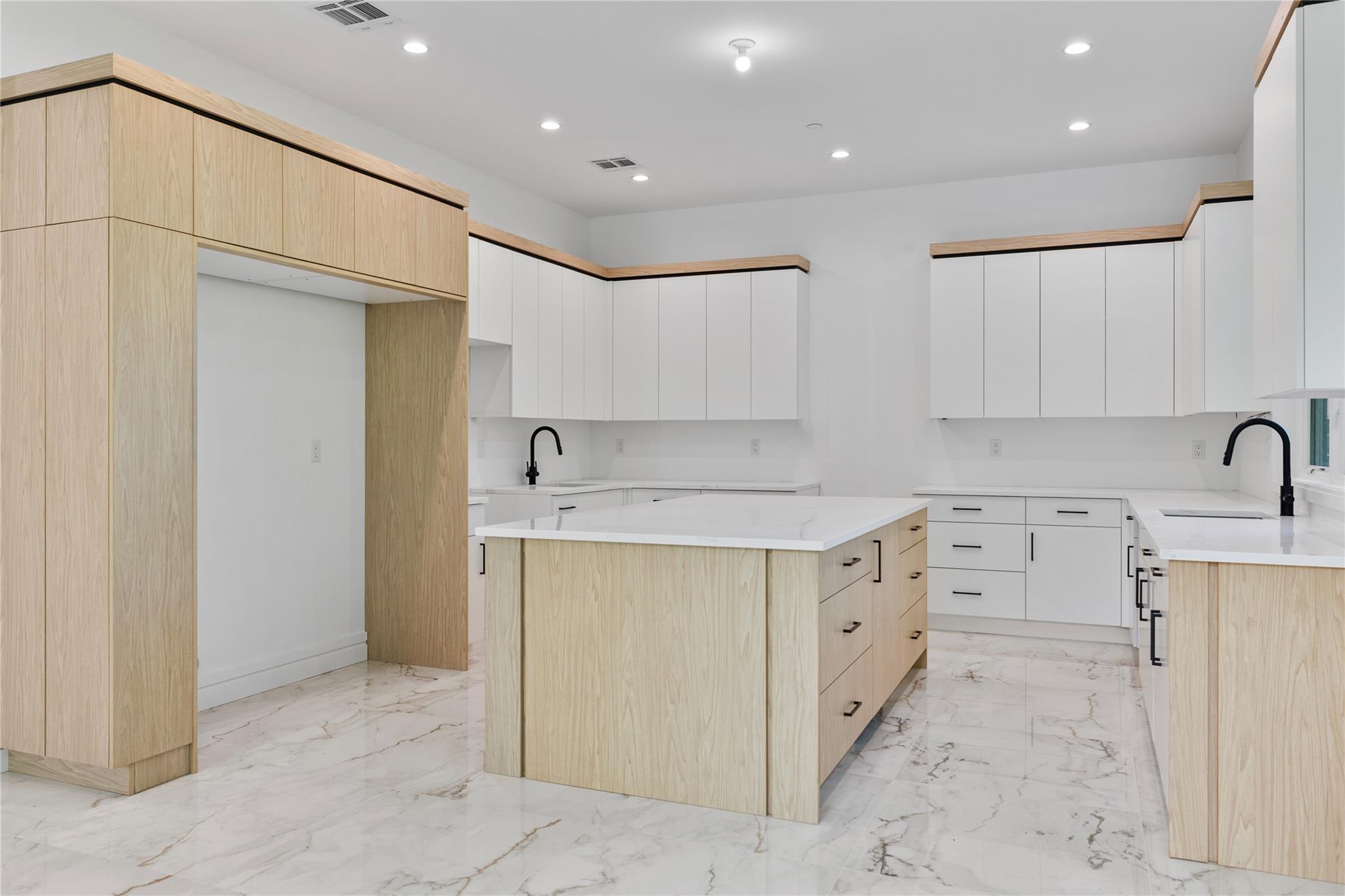 40 Singer Avenue #214, Spring Valley, New York image 10
