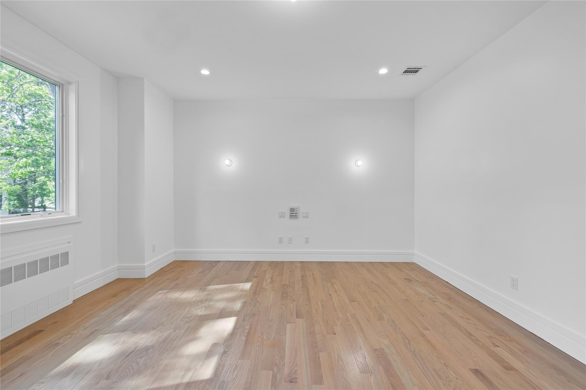 40 Singer Avenue #214, Spring Valley, New York image 21