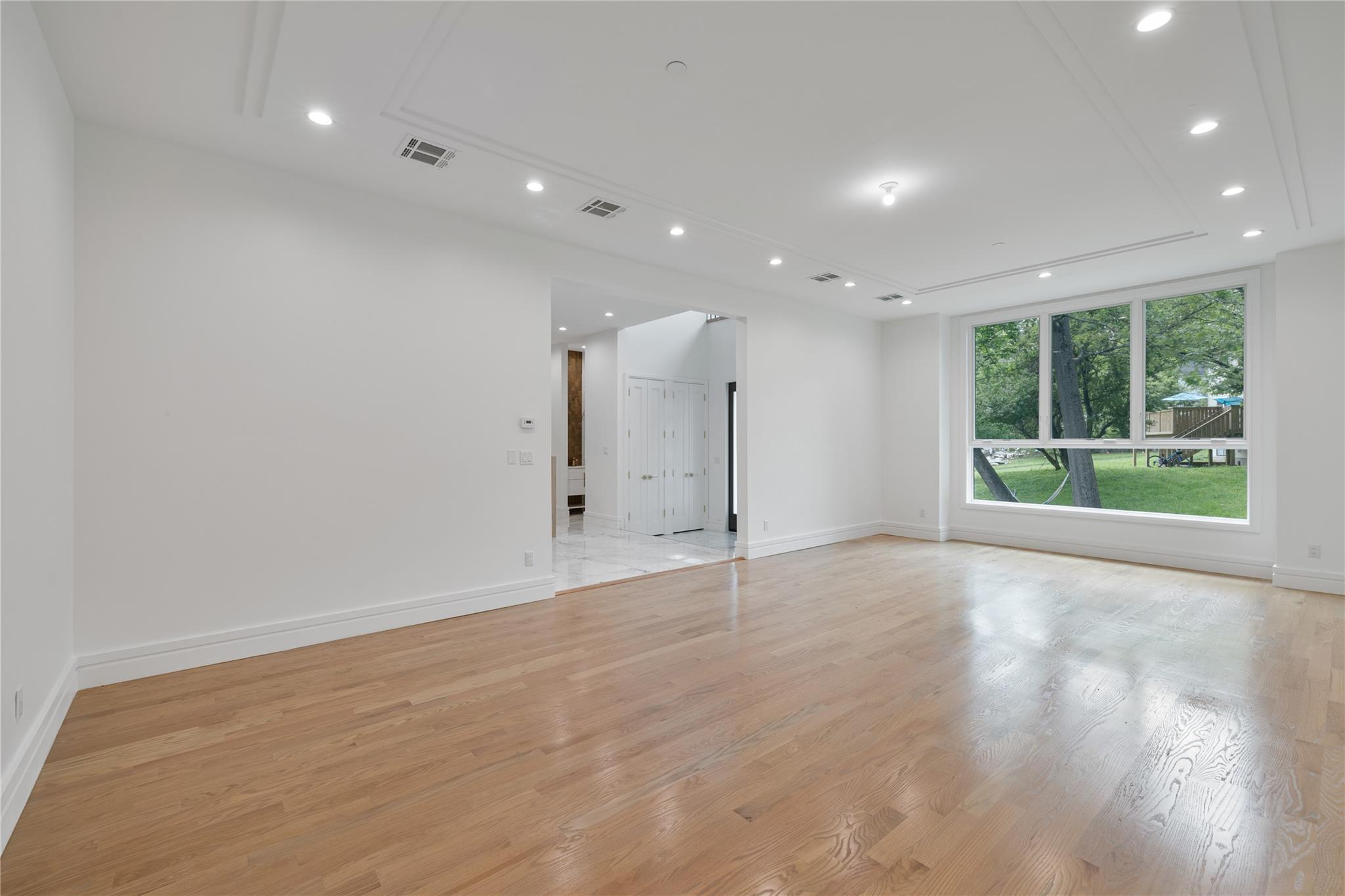 40 Singer Avenue #214, Spring Valley, New York image 7