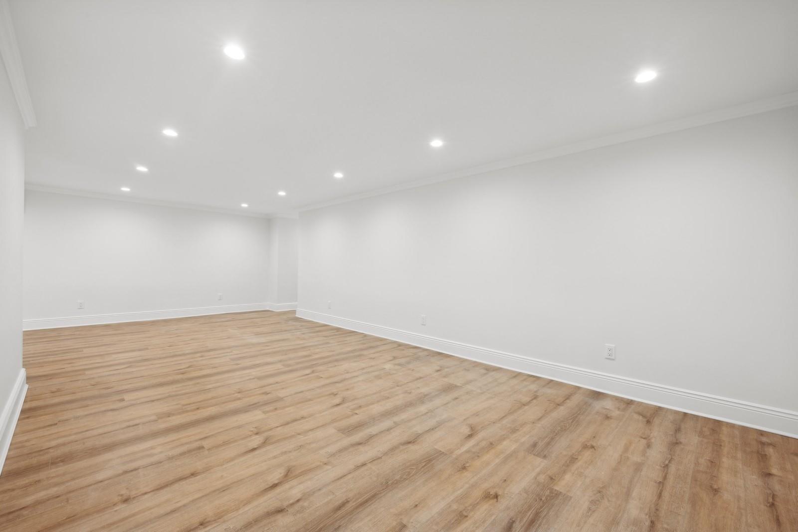 167 Garden Street, Garden City, New York image 32