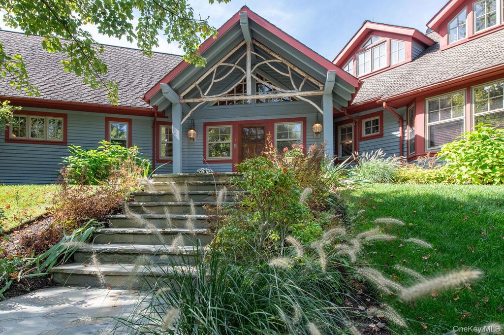 Photo of 926 Turkey Hill Road Rd, Red Hook, NY 12571 (MLS # 921530)
