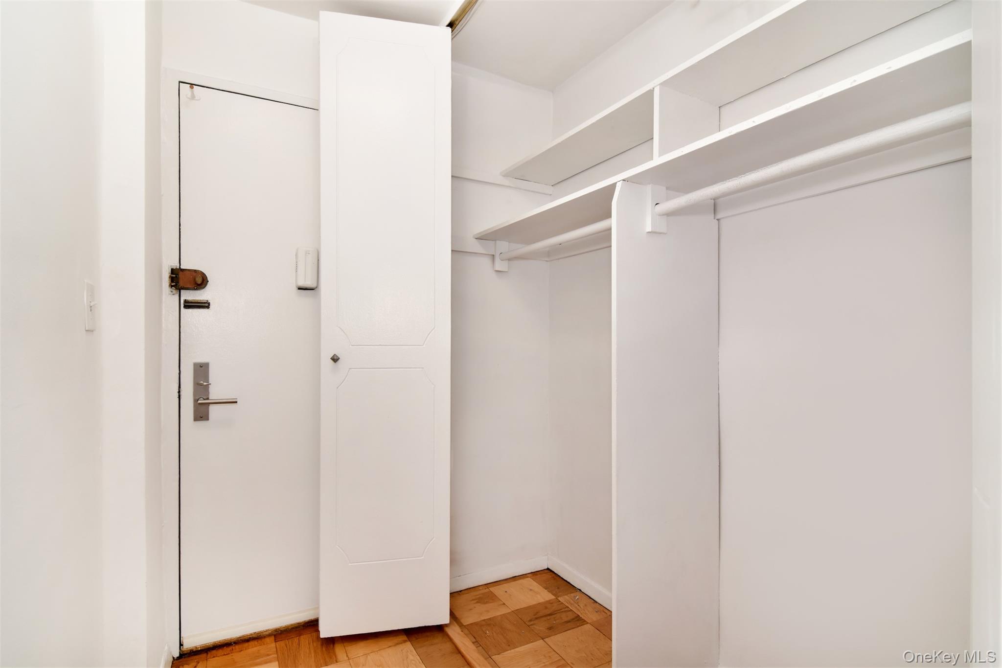 14 Westview Avenue 204