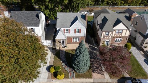 163-37 15 Drive Beechhurst NY 11357