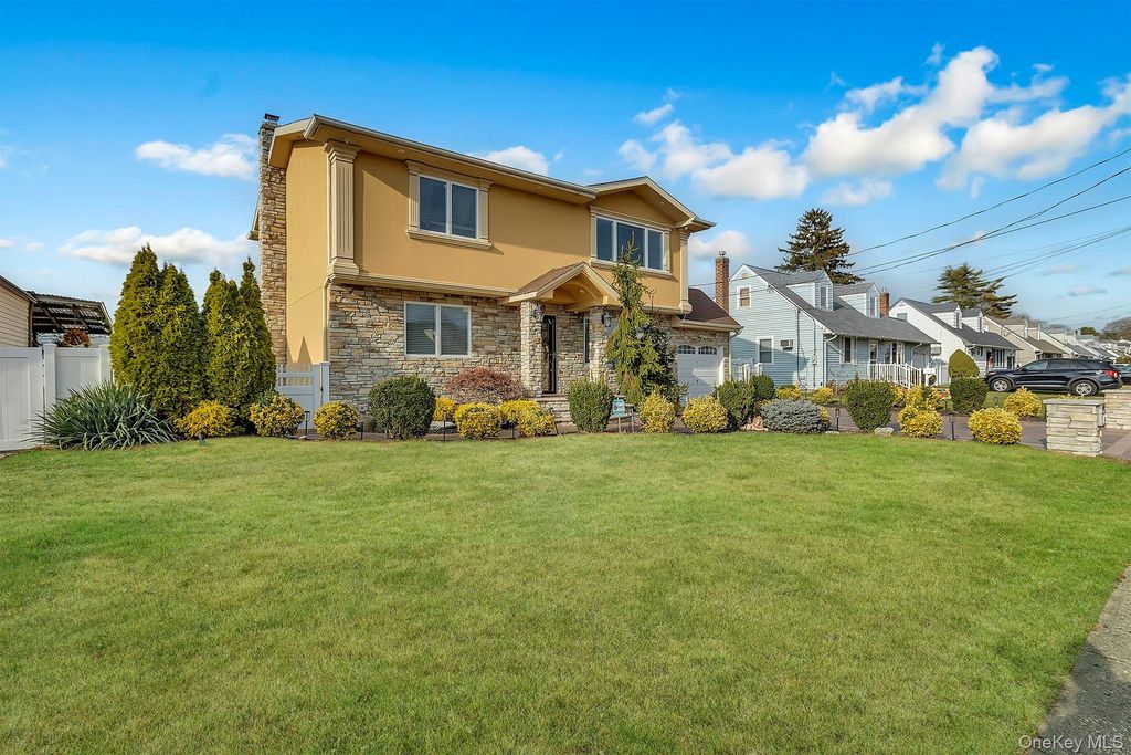 Photo of 1863 Chester Drive, East Meadow, NY 11554 (MLS # 943551)