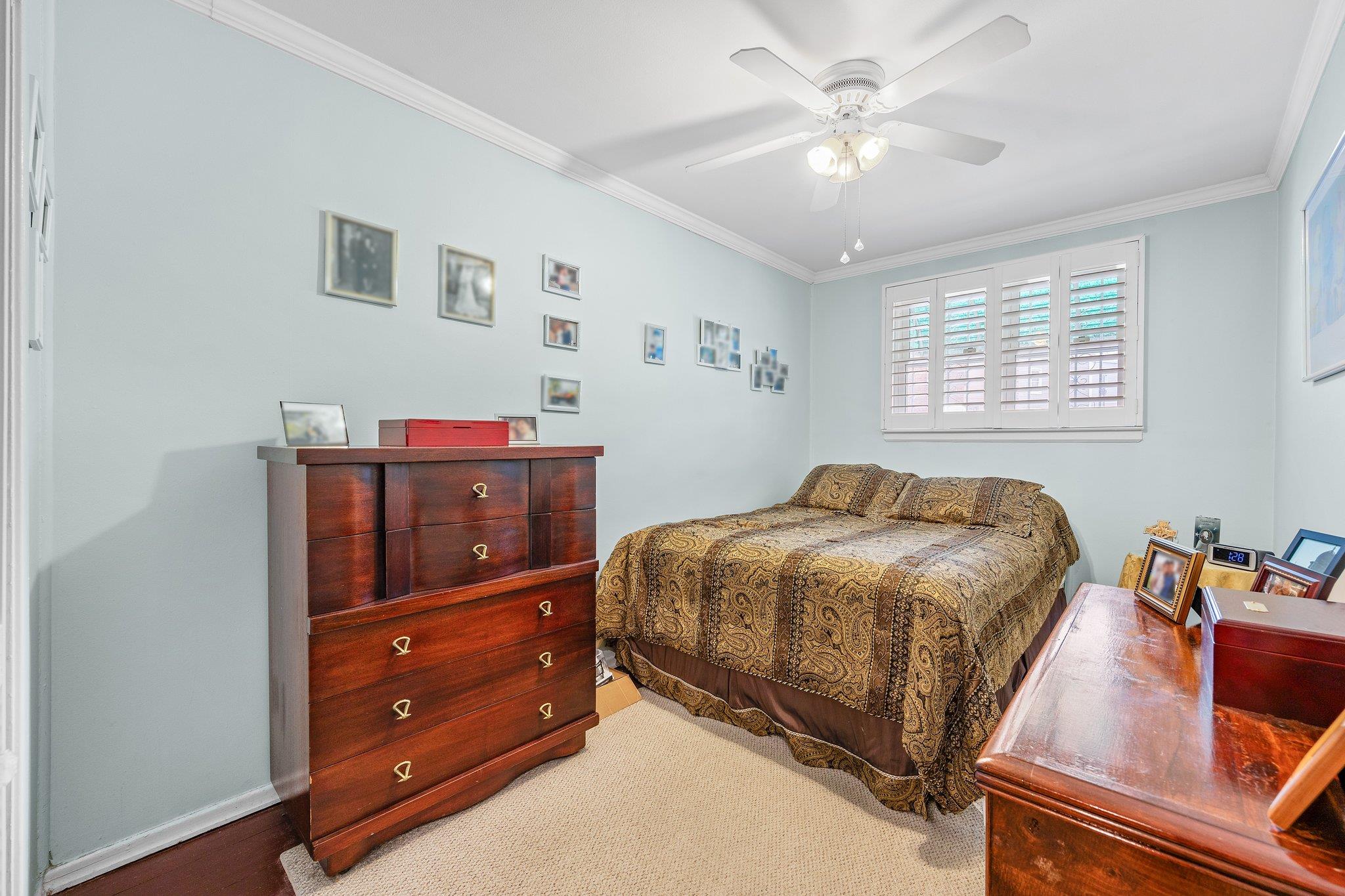 64-30 73rd Place, Middle Village, New York image 14