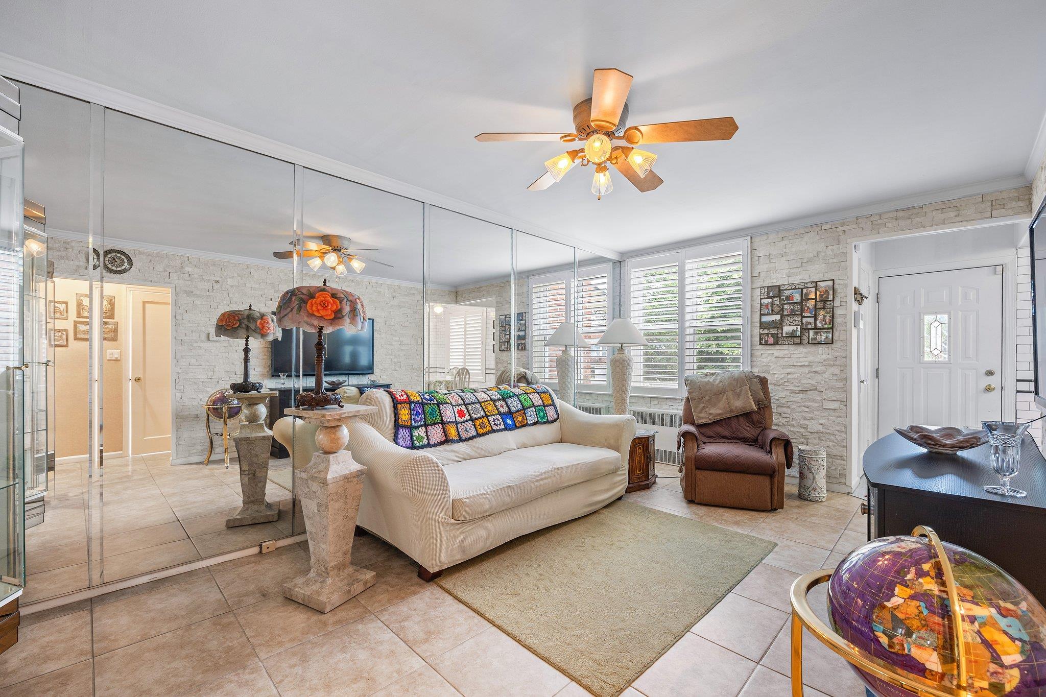 64-30 73rd Place, Middle Village, New York image 3