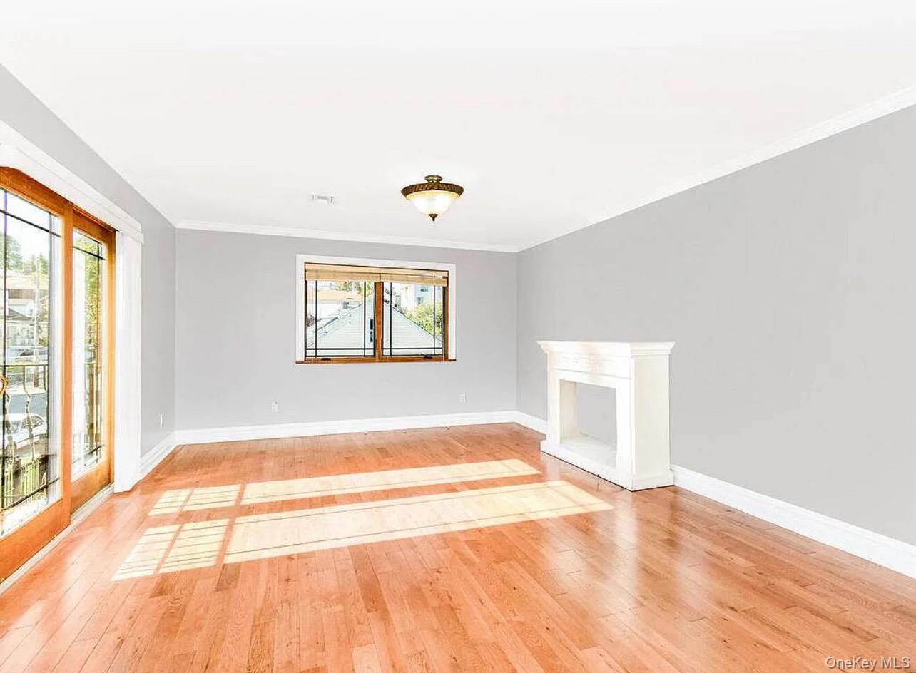 113 Maple Place 2nd Floor