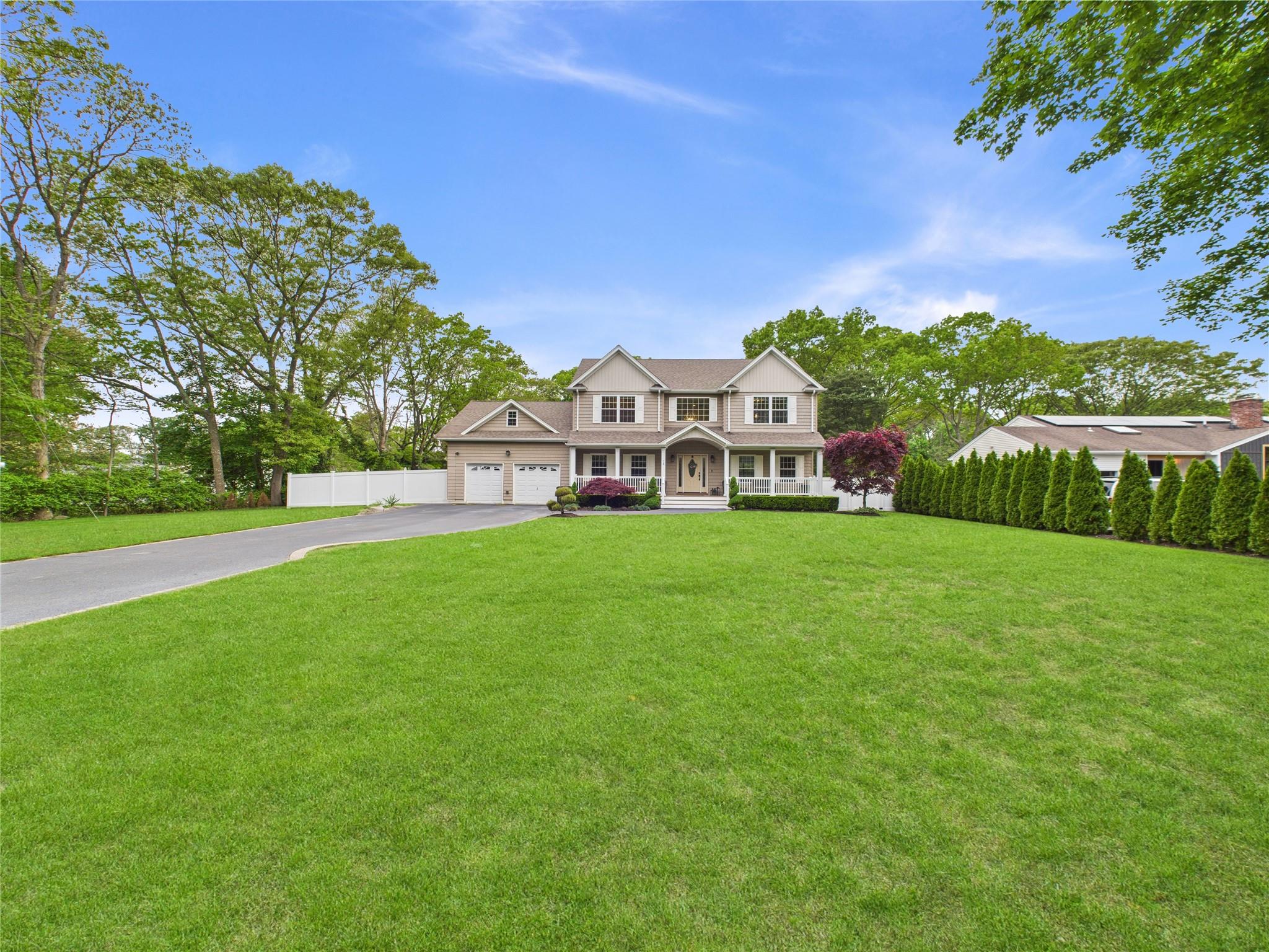 74 Buckley Road, Patchogue, New York image 2