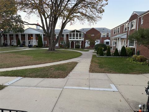 247-41 77th Crescent B Bellerose NY 11426