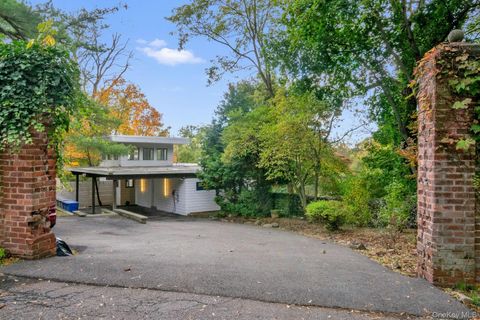 Tiny photo for 309 Scarborough Road, Briarcliff Manor, NY 10510 (MLS # 948883)