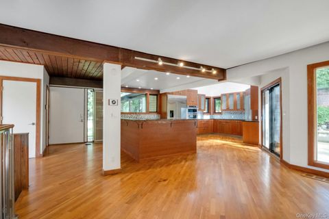 Tiny photo for 309 Scarborough Road, Briarcliff Manor, NY 10510 (MLS # 948883)