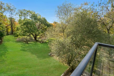 Tiny photo for 309 Scarborough Road, Briarcliff Manor, NY 10510 (MLS # 948883)