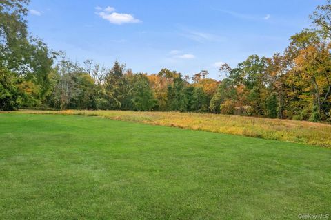 Tiny photo for 309 Scarborough Road, Briarcliff Manor, NY 10510 (MLS # 948883)